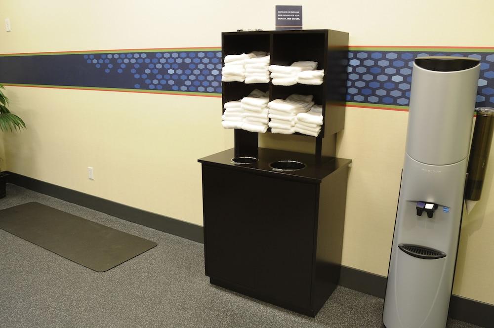 Hampton Inn & Suites Redding Bagian luar foto