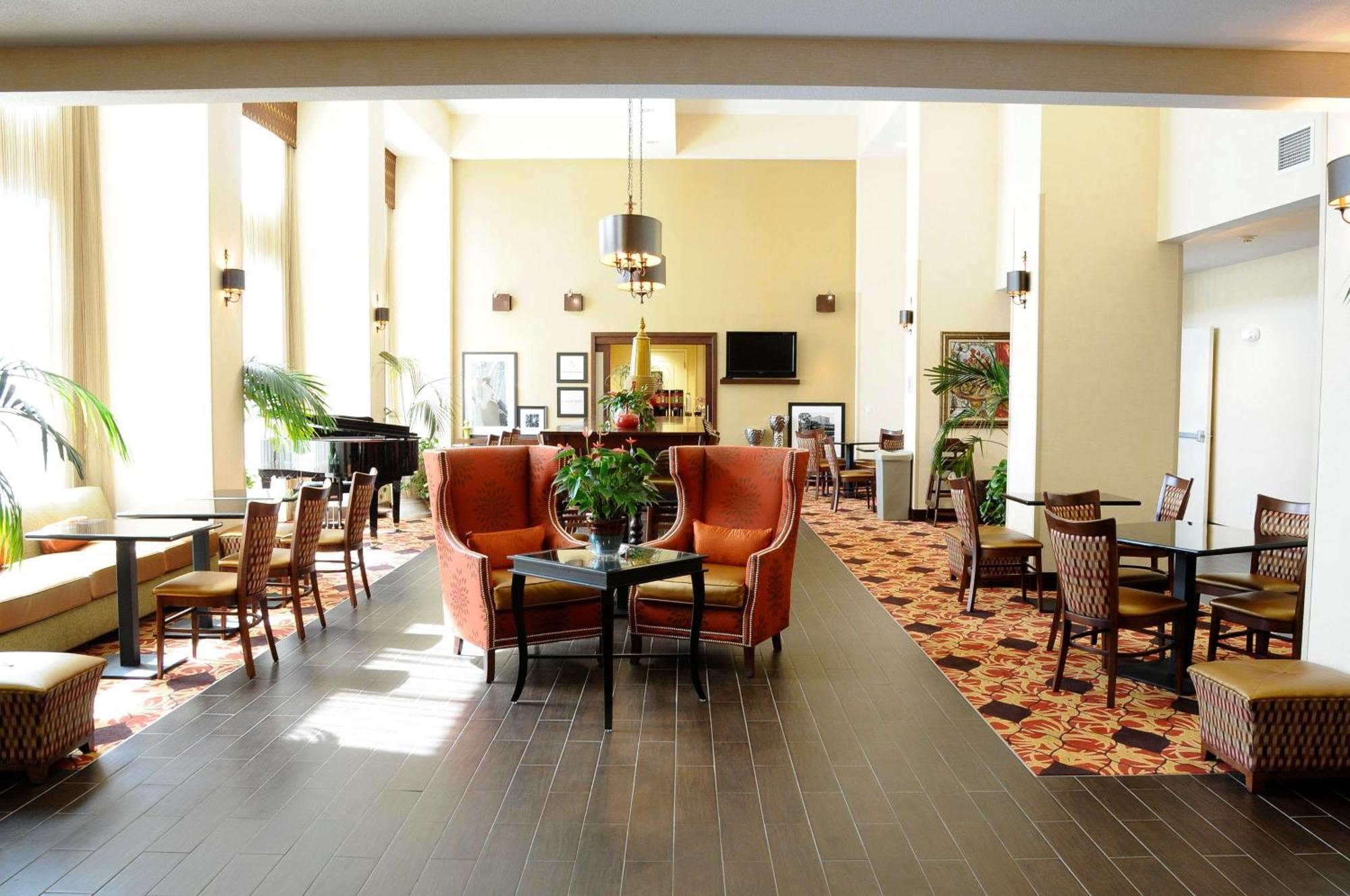 Hampton Inn & Suites Redding Bagian luar foto